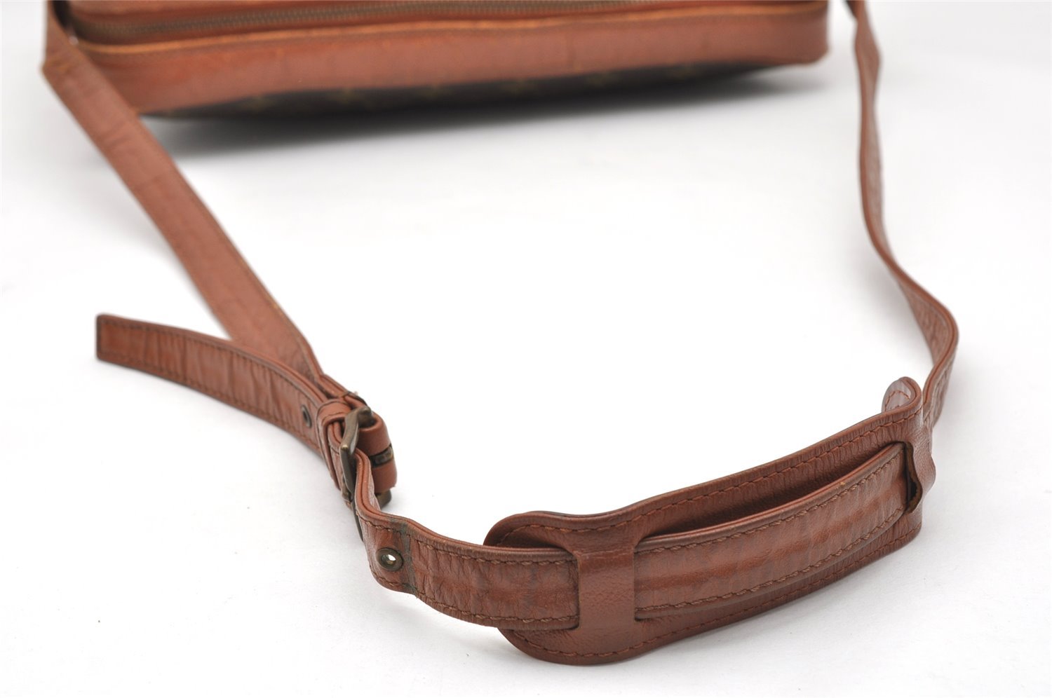 Authentic Louis Vuitton Monogram Sac Bandouliere 35 Shoulder Bag Old Model 4759K