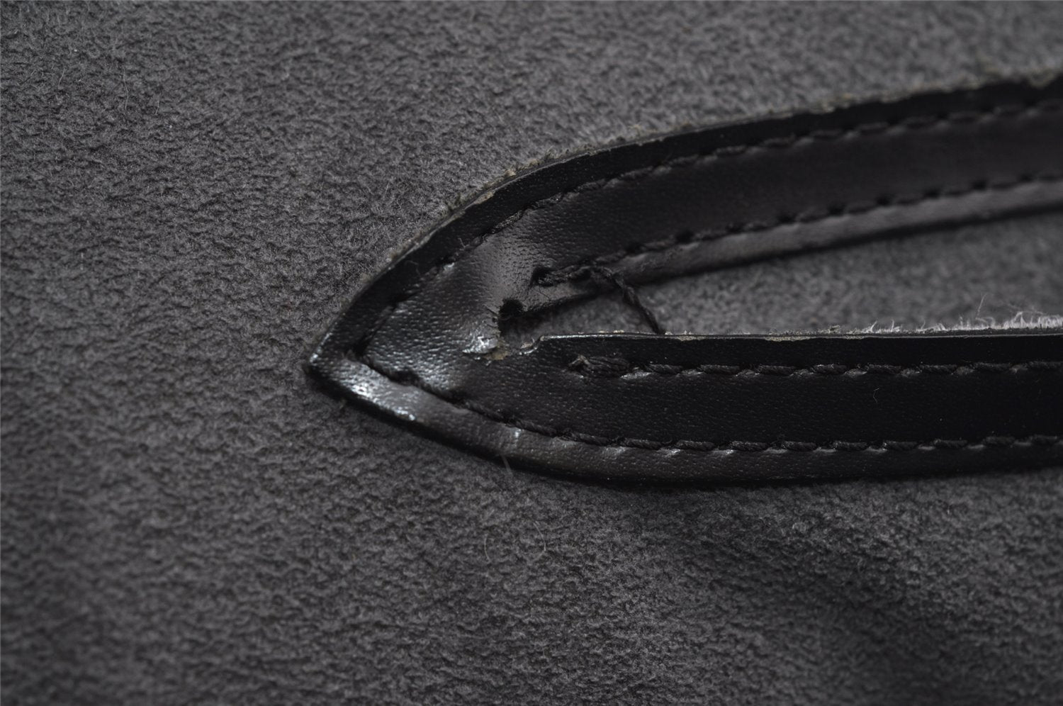 Louis Vuitton Epi Saint Jacques Poignet Long Shoulder Bag Black M52332 LV 4760I