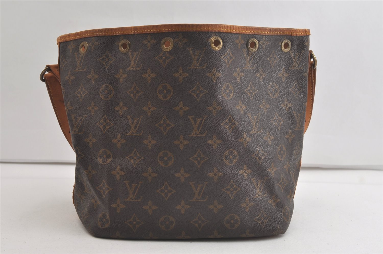 Authentic Louis Vuitton Monogram Petit Noe M42226 Shoulder Drawstring Bag 4761K