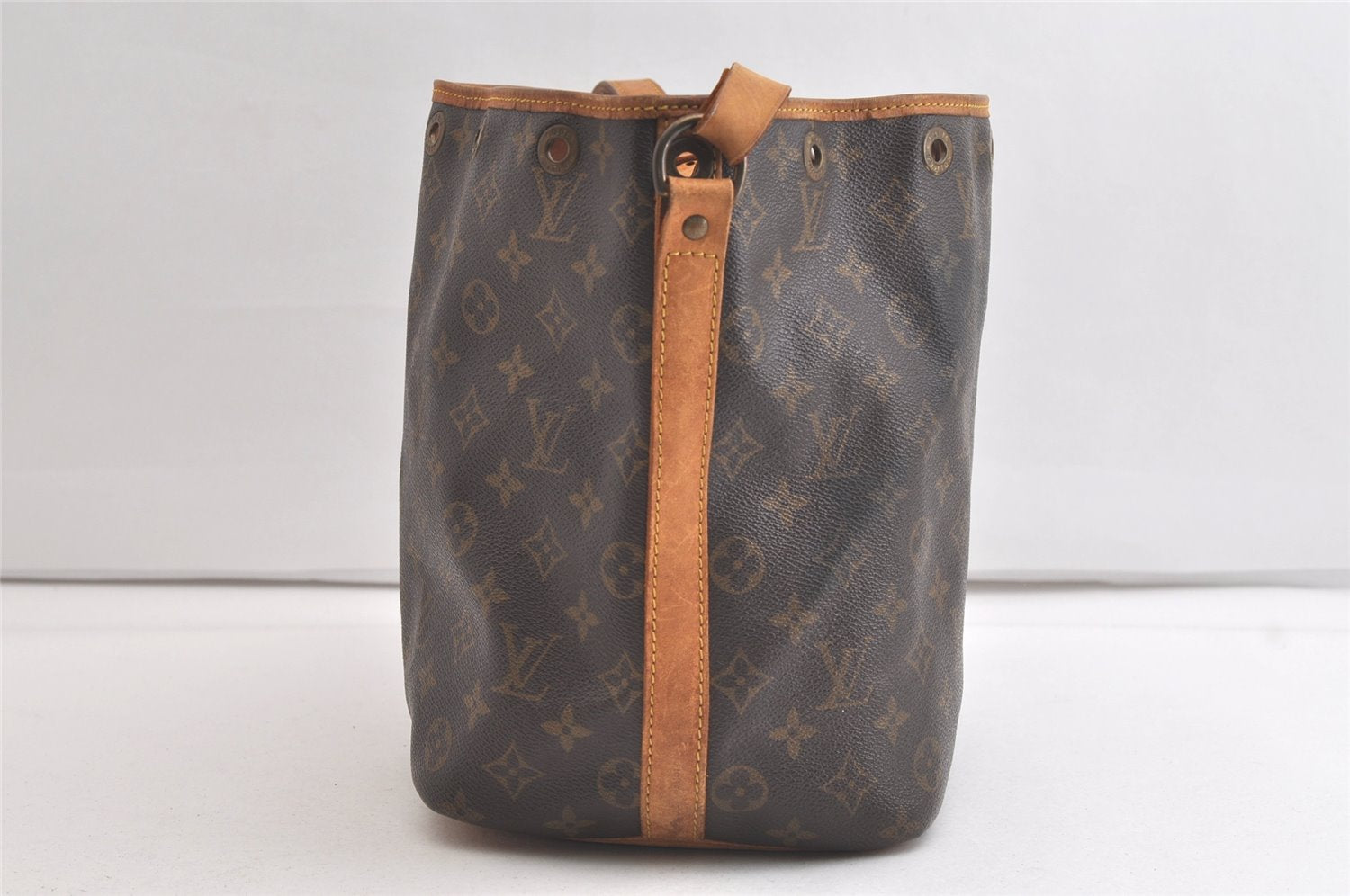 Authentic Louis Vuitton Monogram Petit Noe M42226 Shoulder Drawstring Bag 4763K