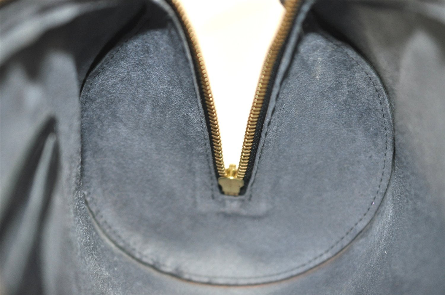 Authentic Louis Vuitton Epi Soufflot Black Hand Bag M52222 LV 4764I