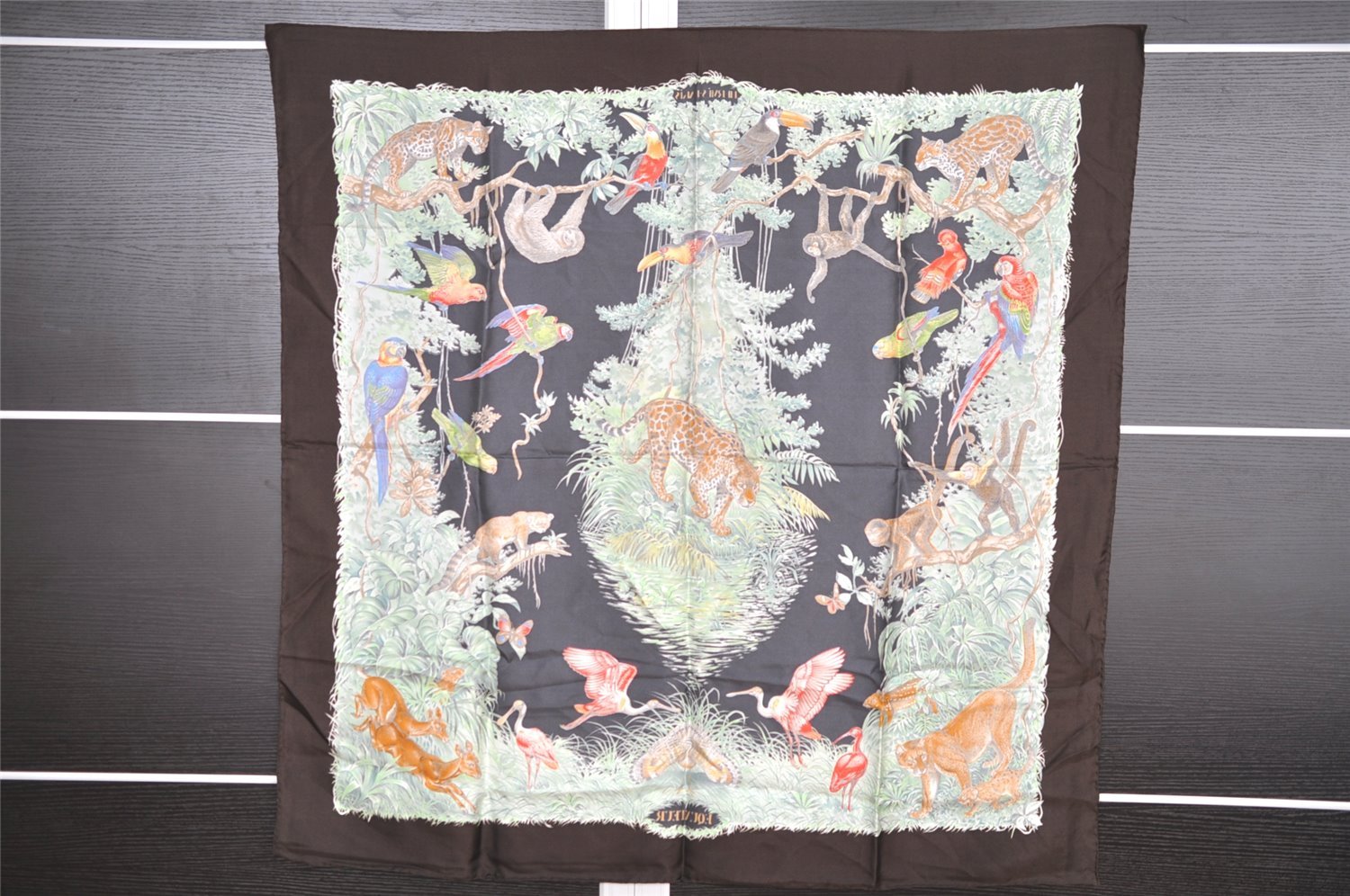 Authentic HERMES Carre 90 Scarf 