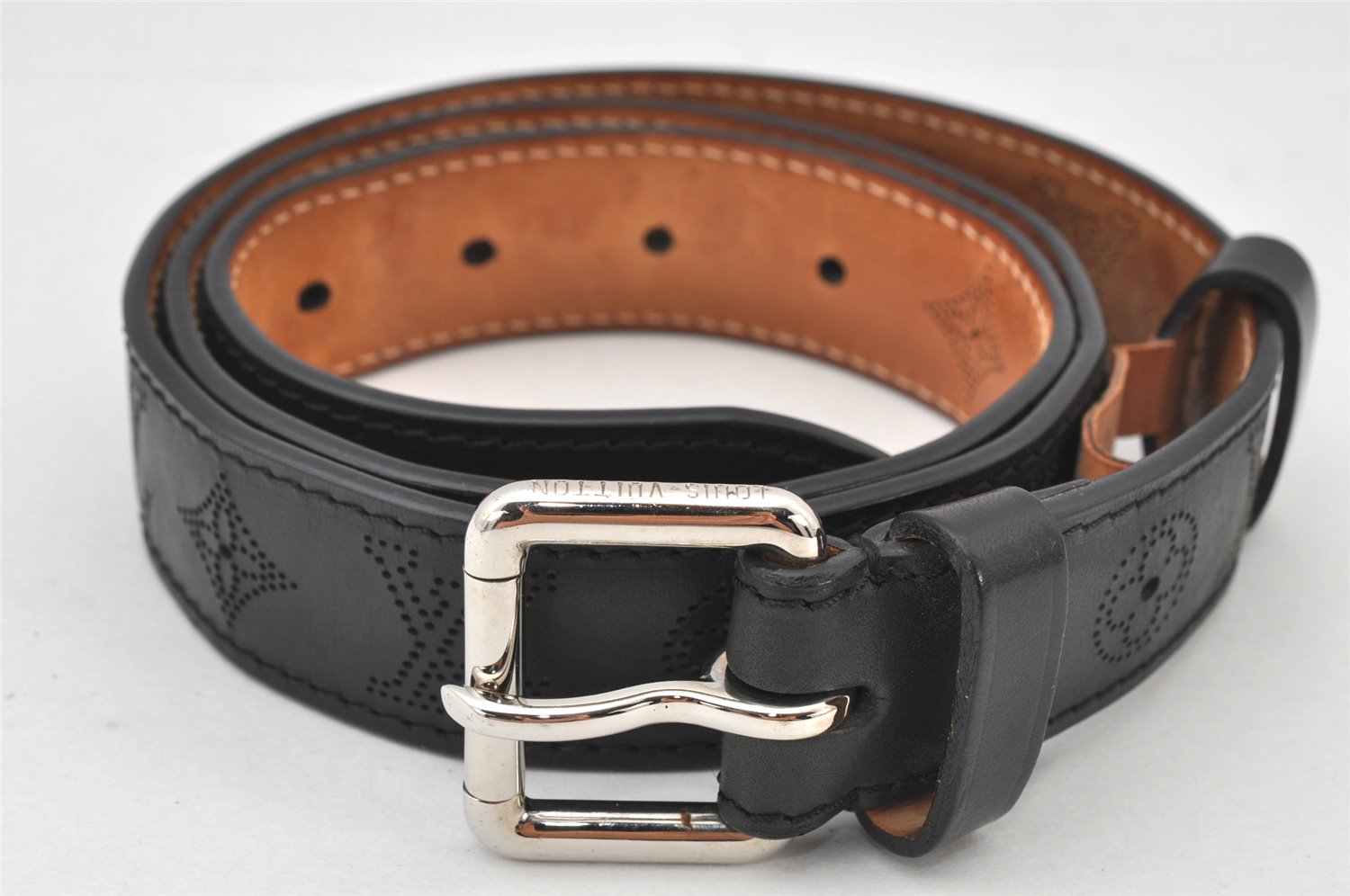 Auth Louis Vuitton Mahina Ceinture Perfo Belt 90cm 35.4