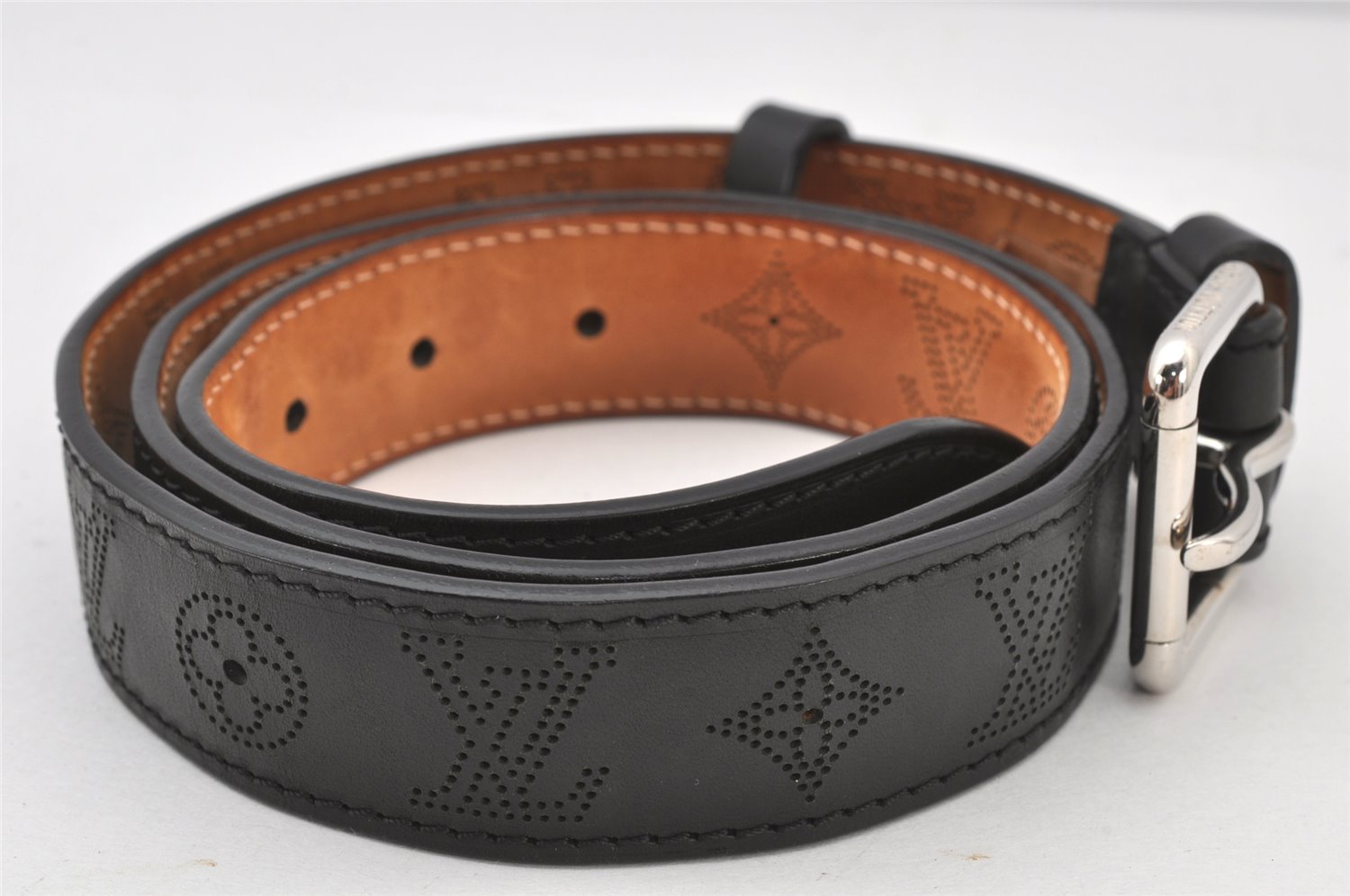 Auth Louis Vuitton Mahina Ceinture Perfo Belt 90cm 35.4