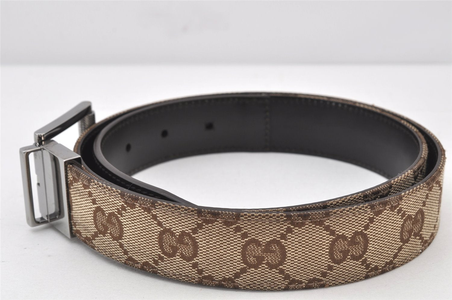 Authentic GUCCI Vintage Belt GG Canvas Leather 32.5-34.4