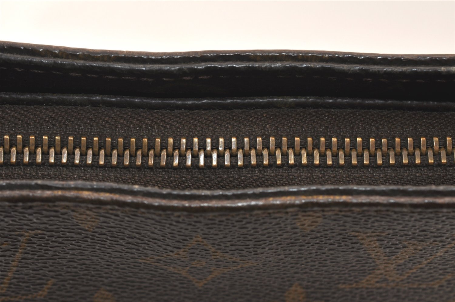 Authentic Louis Vuitton Monogram Looping GM Shoulder Bag M51145 LV 4781K