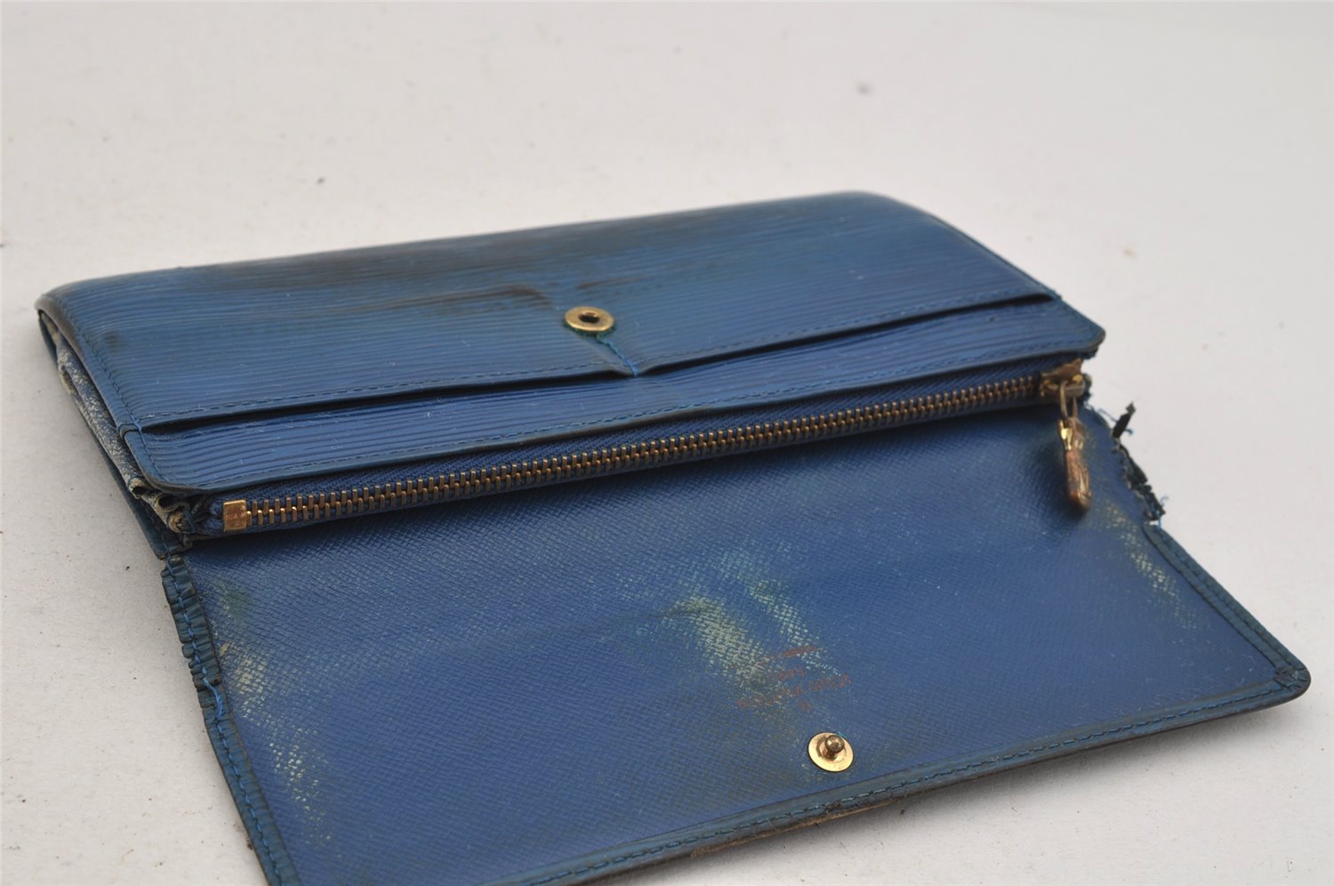 Auth Louis Vuitton Epi Pochette Porte Monnaie Credit Wallet Blue M63575 LV 4787J