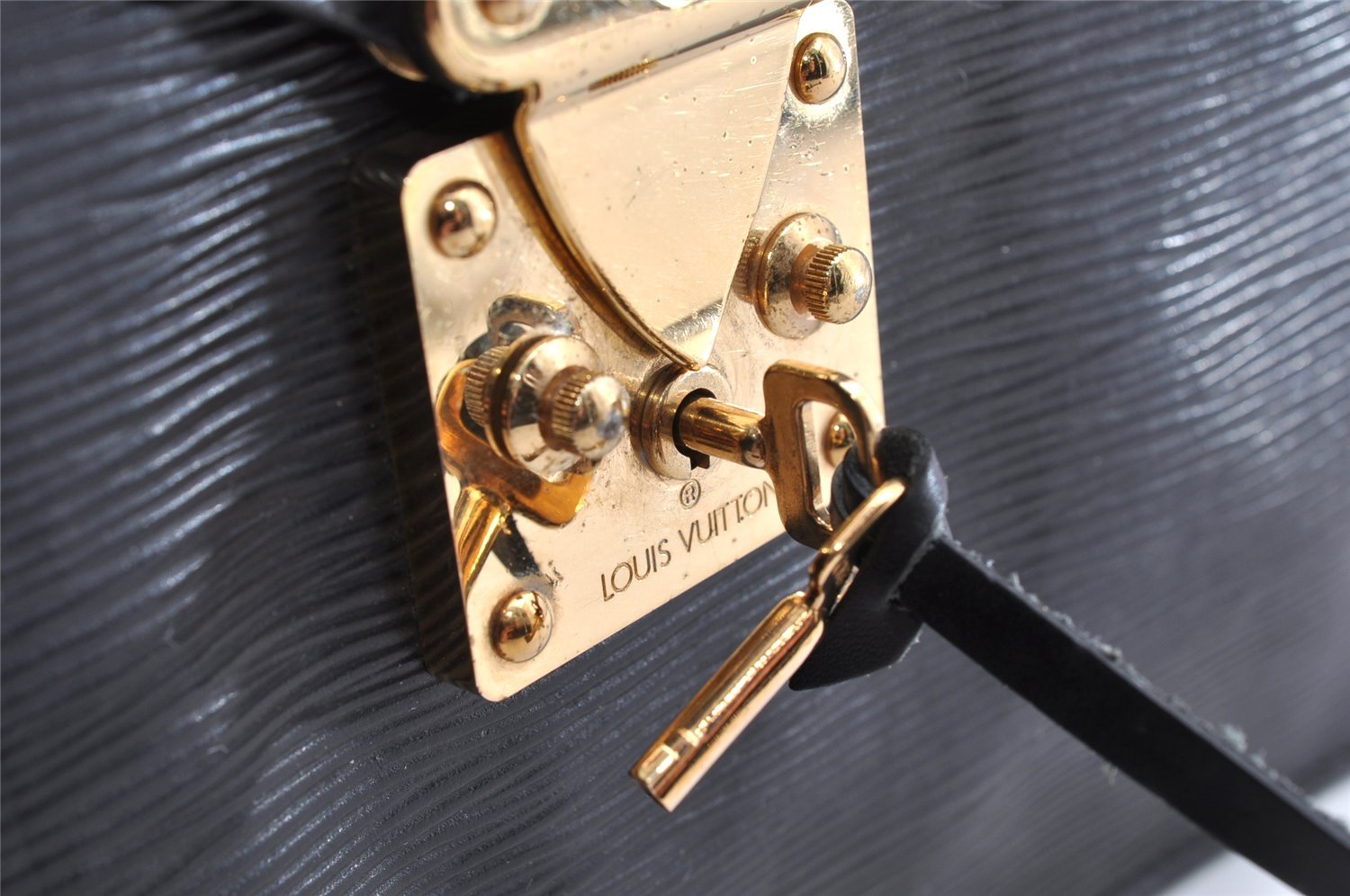 Authentic Louis Vuitton Epi Serviette Ambassadeur Briefcase M54412 Black 4790I