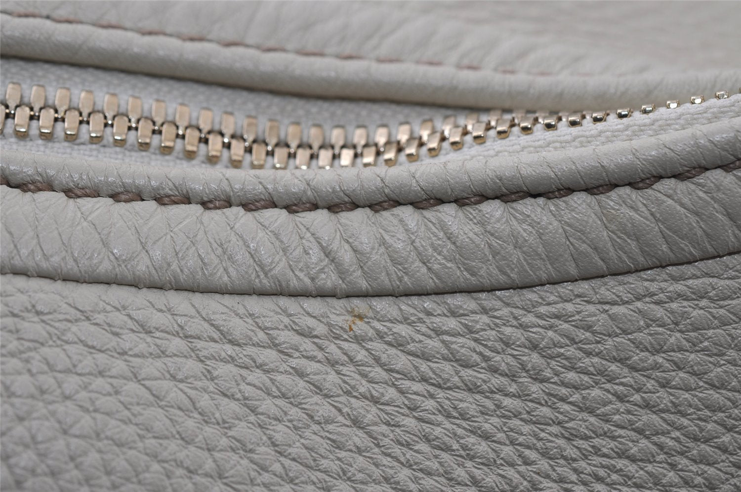 Authentic GUCCI Vintage SOHO Tassel Shoulder Tote Bag Leather 282304 White 4791I