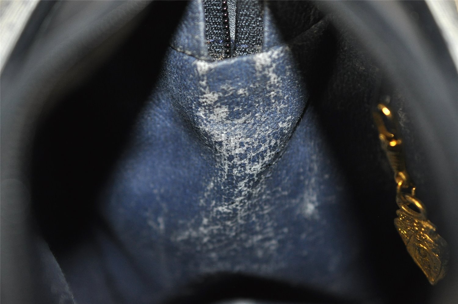 Authentic GUCCI Micro GG PVC Leather Shoulder Cross Body Bag Navy Blue 4792I