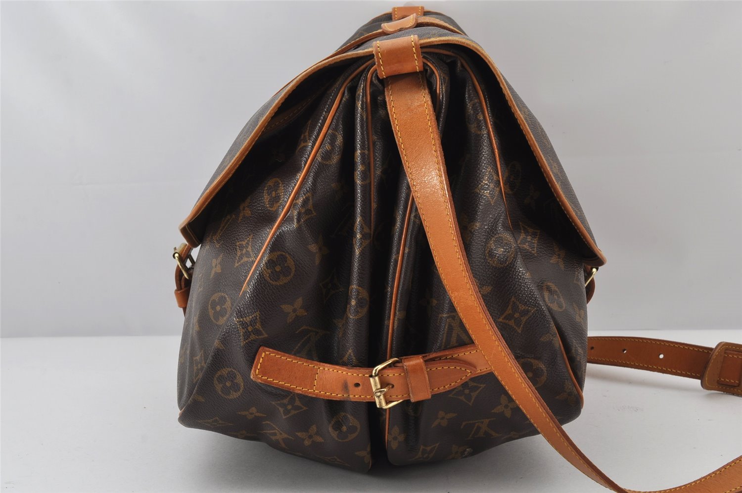Authentic Louis Vuitton Monogram Saumur 35 Shoulder Cross Bag M42254 LV 4793K