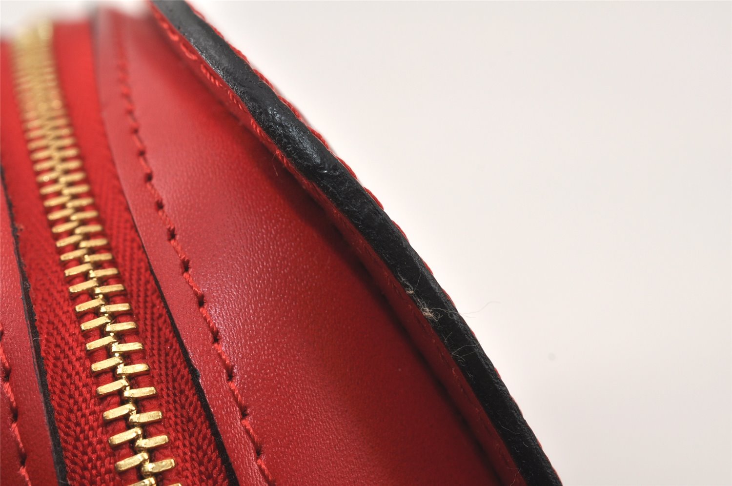 Authentic Louis Vuitton Epi Dauphine Cosmetic Pouch Red M48447 LV Junk 4798K