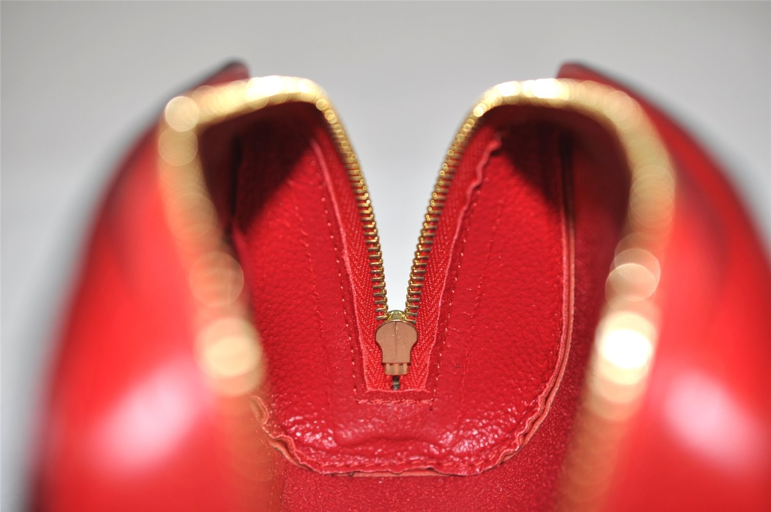 Authentic Louis Vuitton Epi Dauphine Cosmetic Pouch Red M48447 LV Junk 4798K