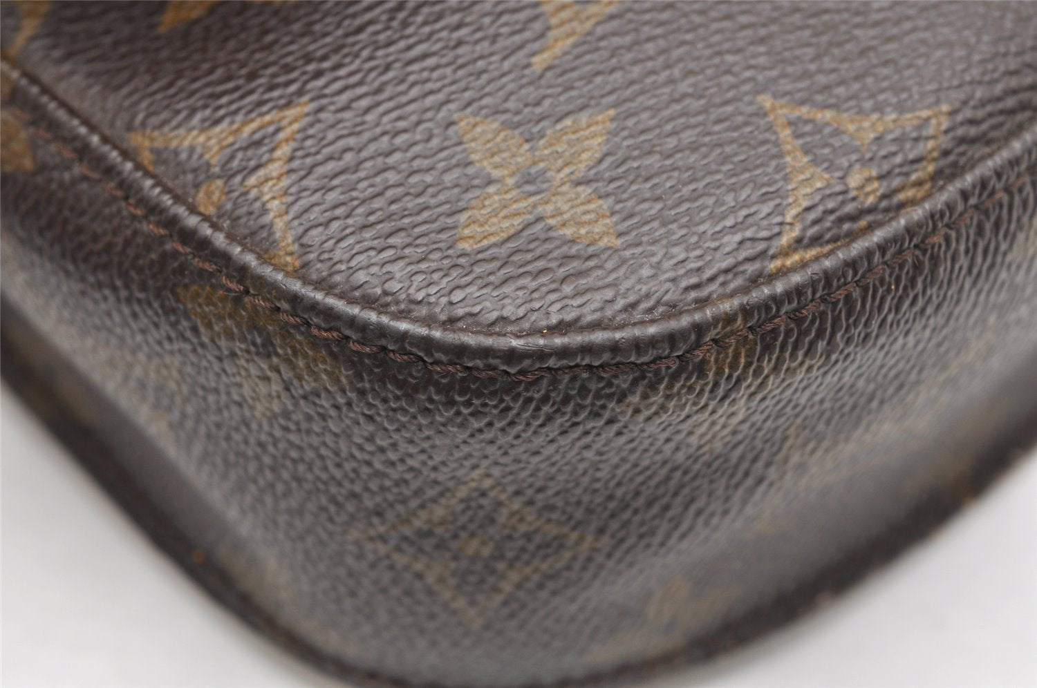 Authentic Louis Vuitton Monogram Saint Cloud PM M51244 Shoulder Bag Junk 4800K