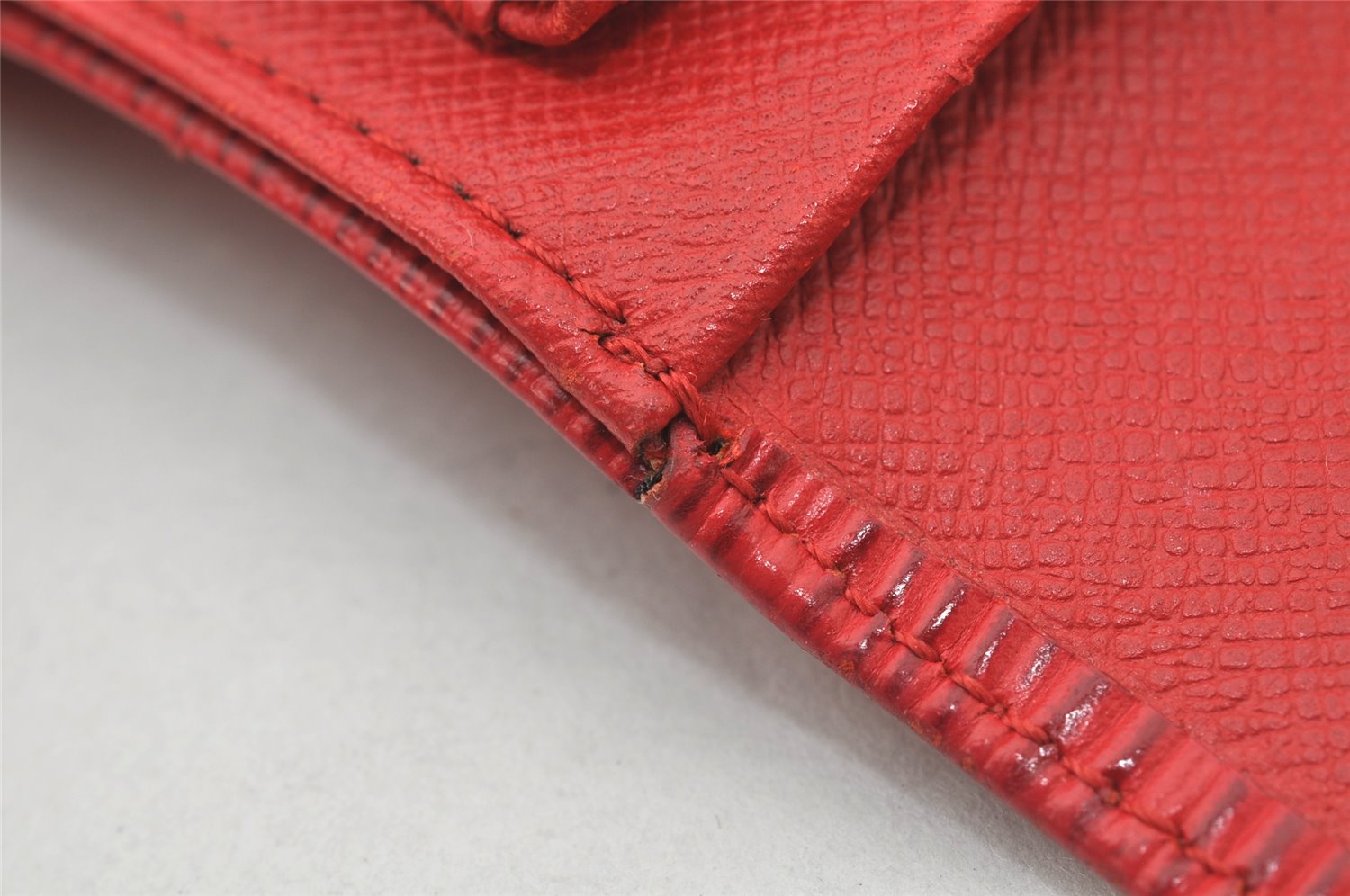 Authentic Louis Vuitton Epi Porte Tresor Etui Papier Wallet Red M63717 LV 4808K