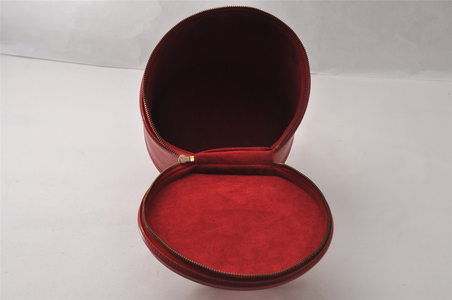 Authentic Louis Vuitton Epi Cannes Red Cosmetic Hand Bag Purse M48037 Junk 4810I