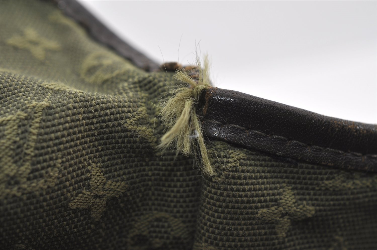 Authentic Louis Vuitton Monogram Mini Besace Mary Kate Shoulder Bag Green 4814I