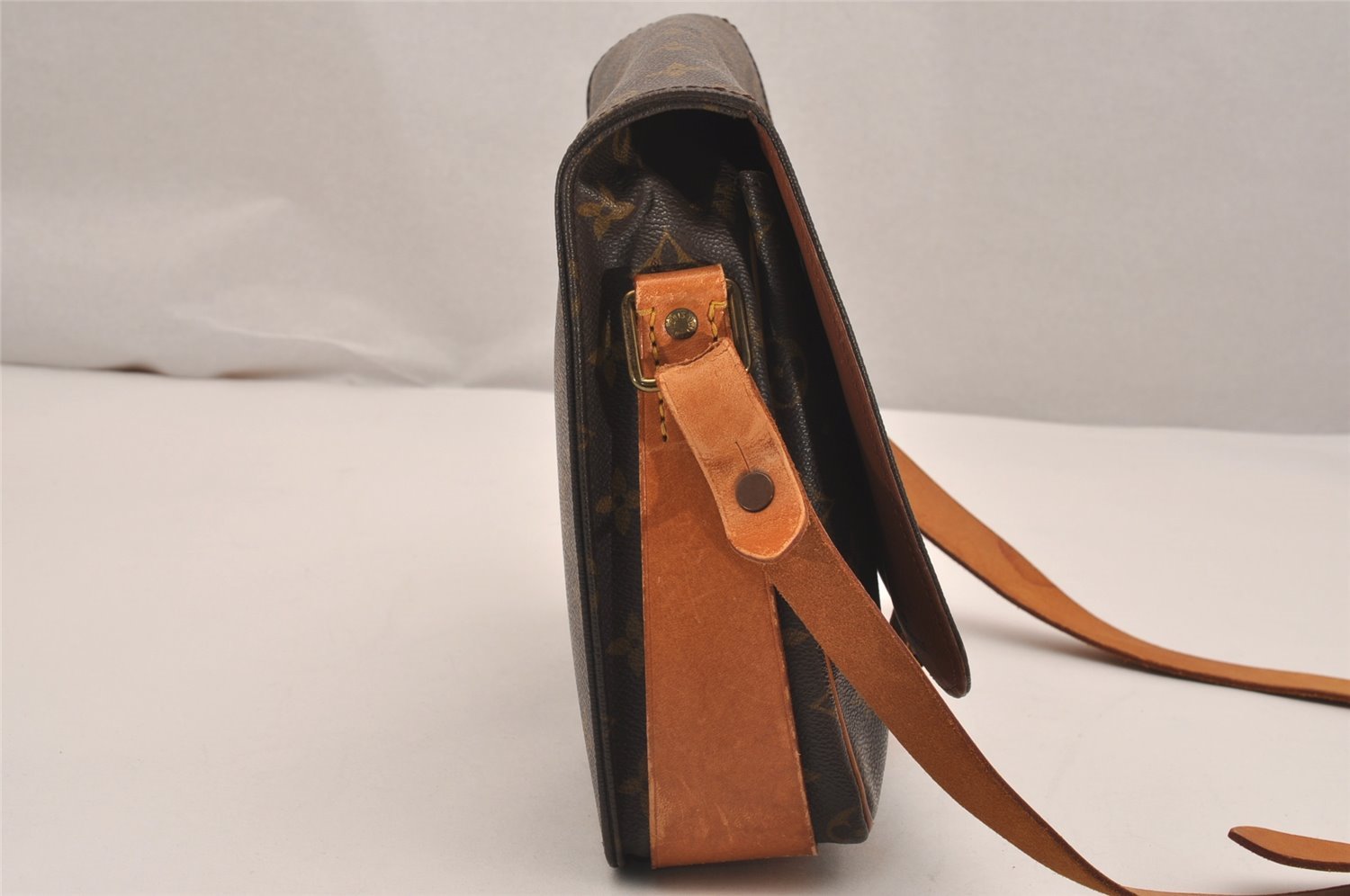 Authentic Louis Vuitton Monogram Cartouchiere GM M51252 Shoulder Cross Bag 4814J