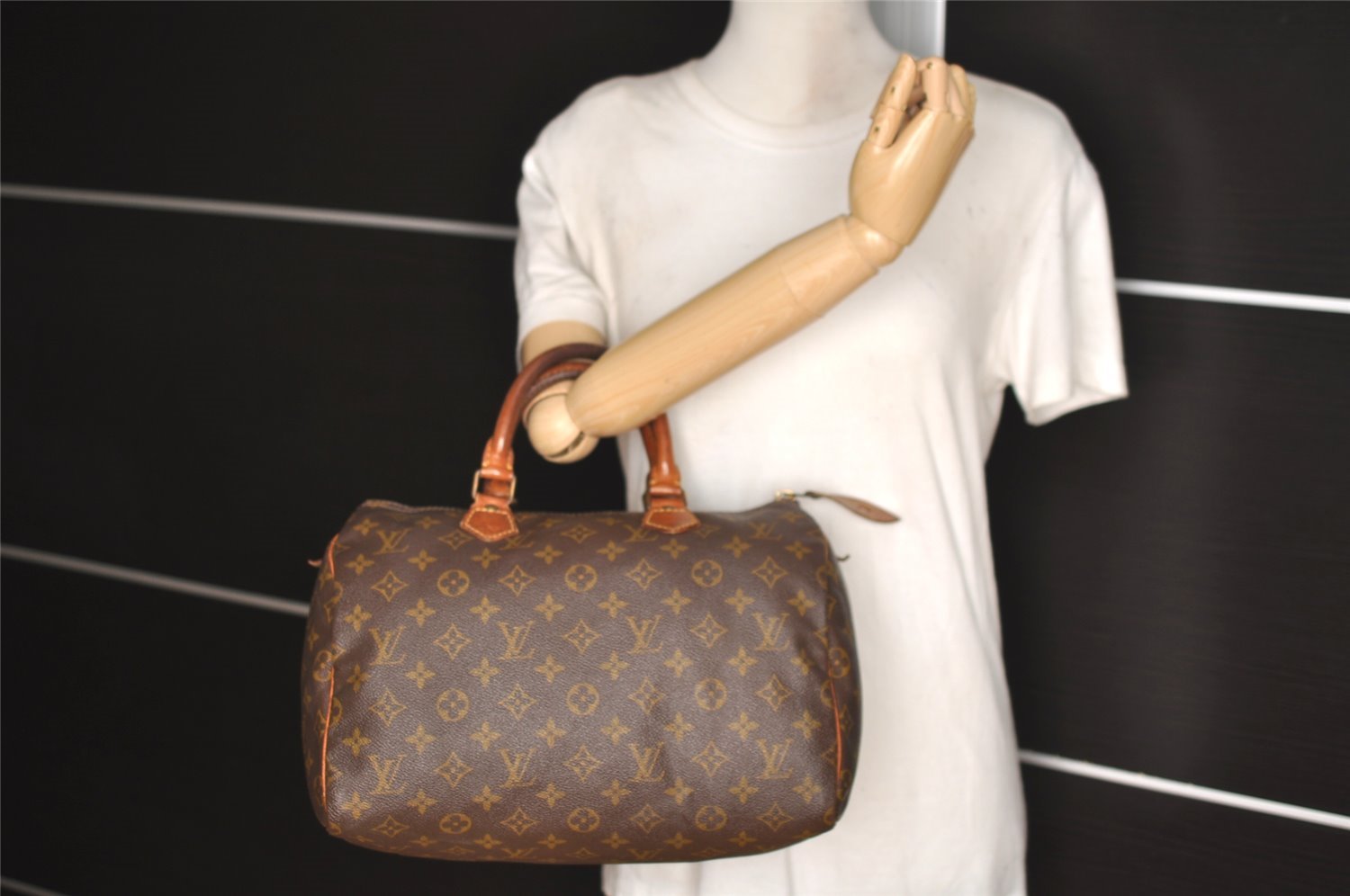 Authentic Louis Vuitton Monogram Speedy 30 Hand Boston Bag Old Model LV 4816I