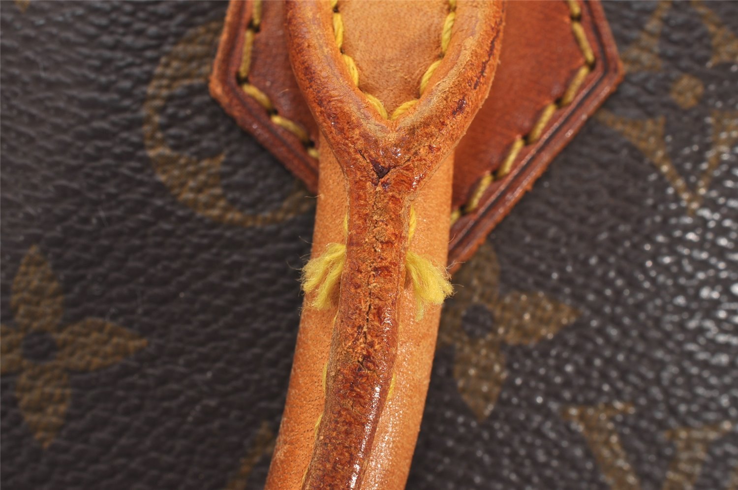 Authentic Louis Vuitton Monogram Alma Hand Bag Purse M51130 LV 4819J