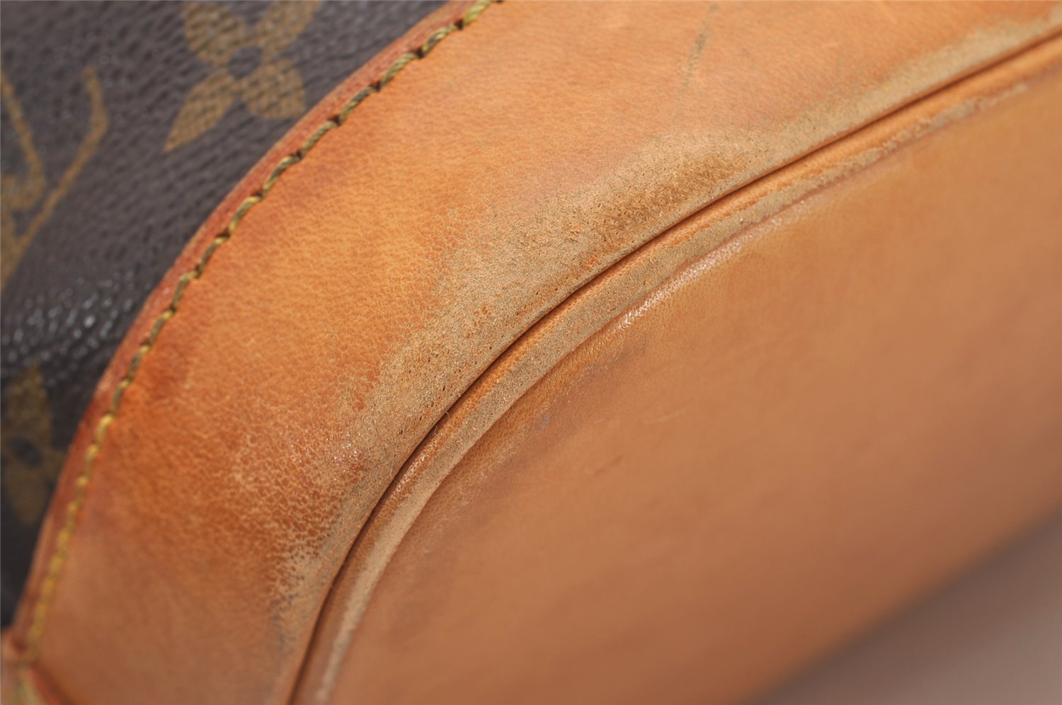 Authentic Louis Vuitton Monogram Alma Hand Bag Purse M51130 LV 4819J