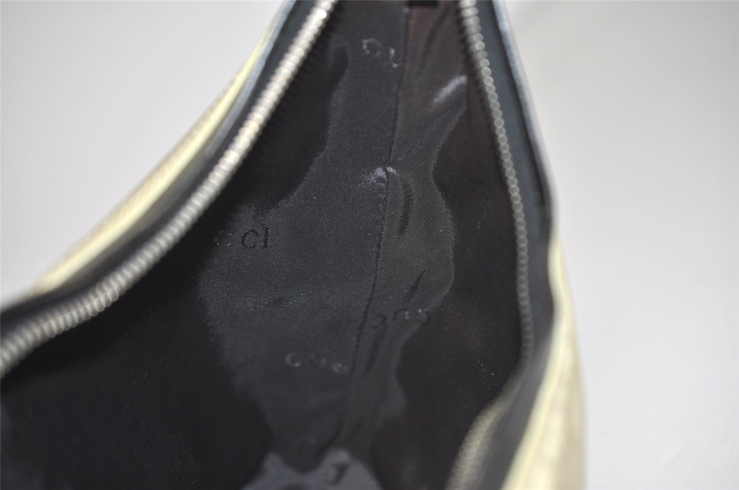 Authentic GUCCI Shoulder Hand Bag Purse Nylon Leather 0000602 White  4823I