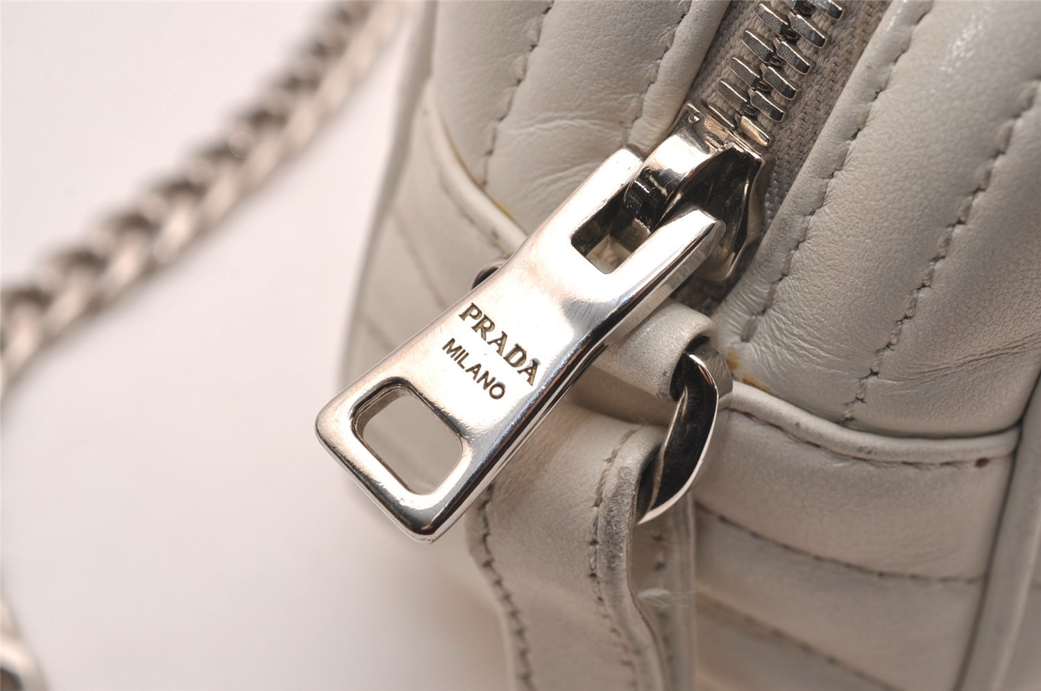 Authentic PRADA Leather Nappa Chain Shoulder Cross Body Bag Purse White 4825J