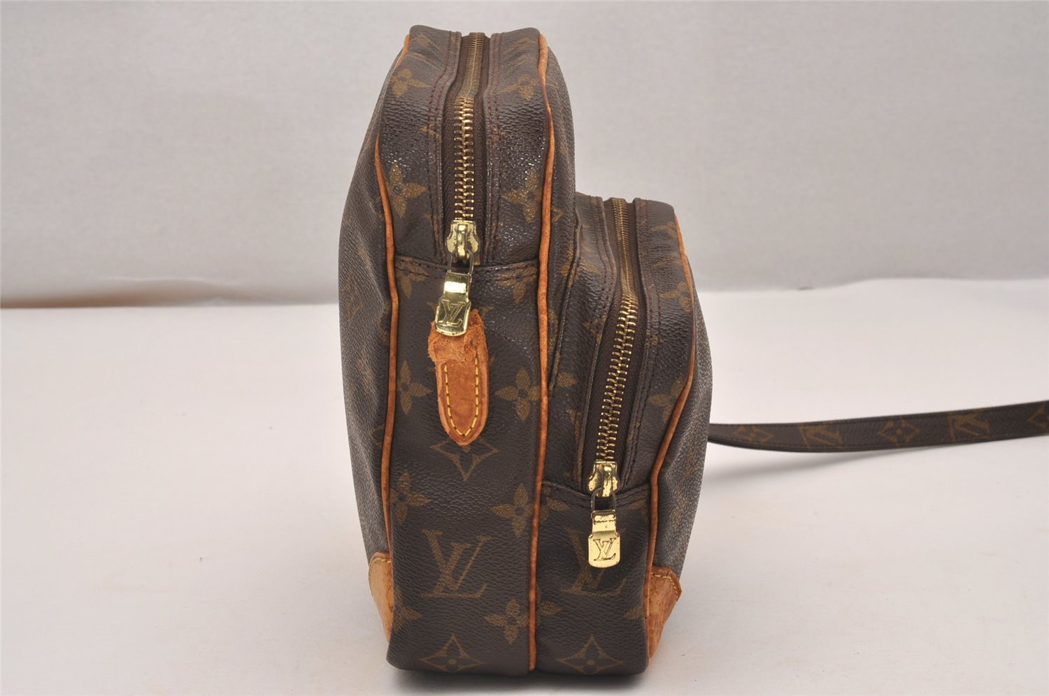 Authentic Louis Vuitton Monogram Amazone Shoulder Cross Bag M45236 LV Junk 4826J