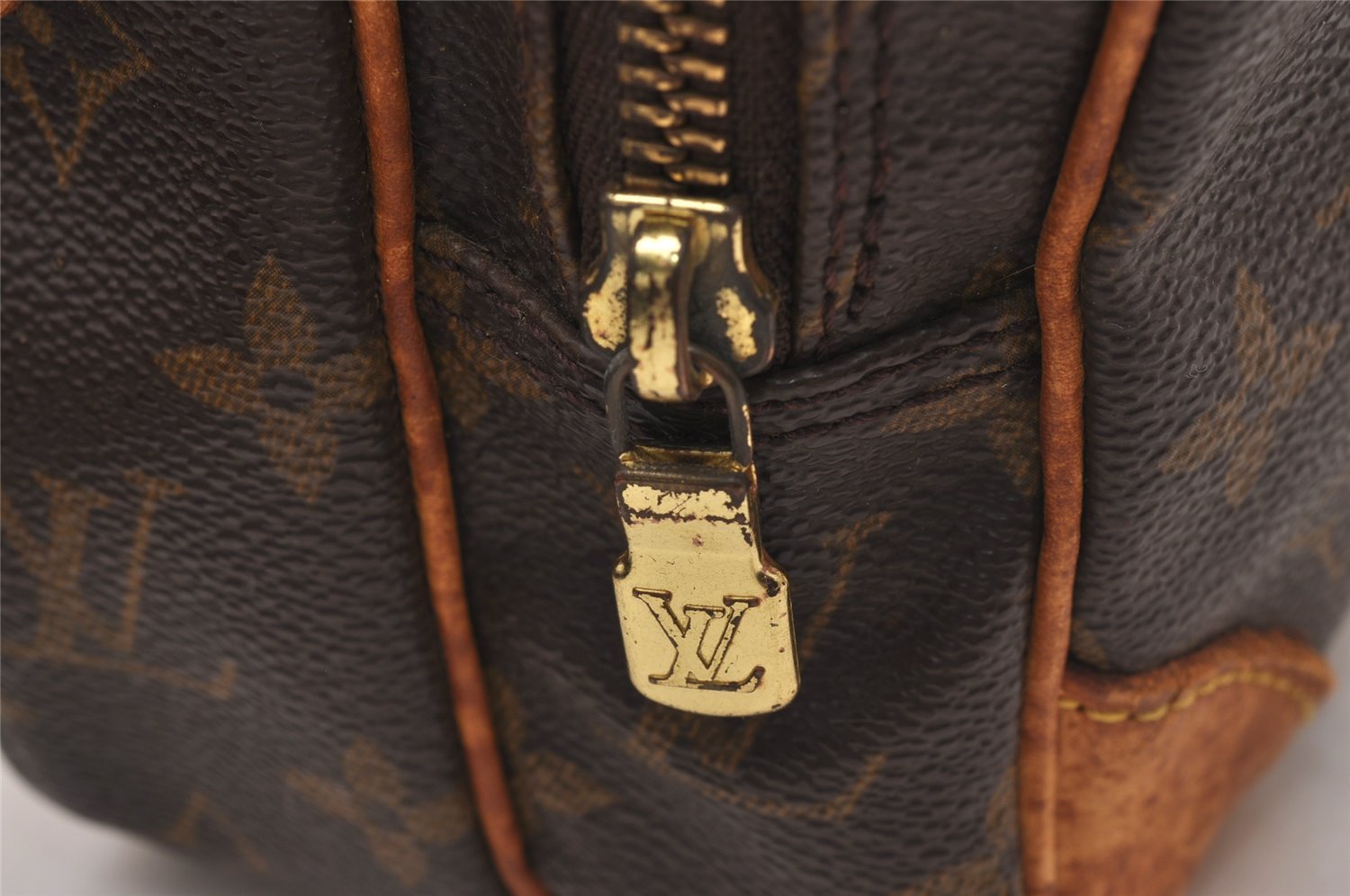 Authentic Louis Vuitton Monogram Amazone Shoulder Cross Bag M45236 LV Junk 4826J