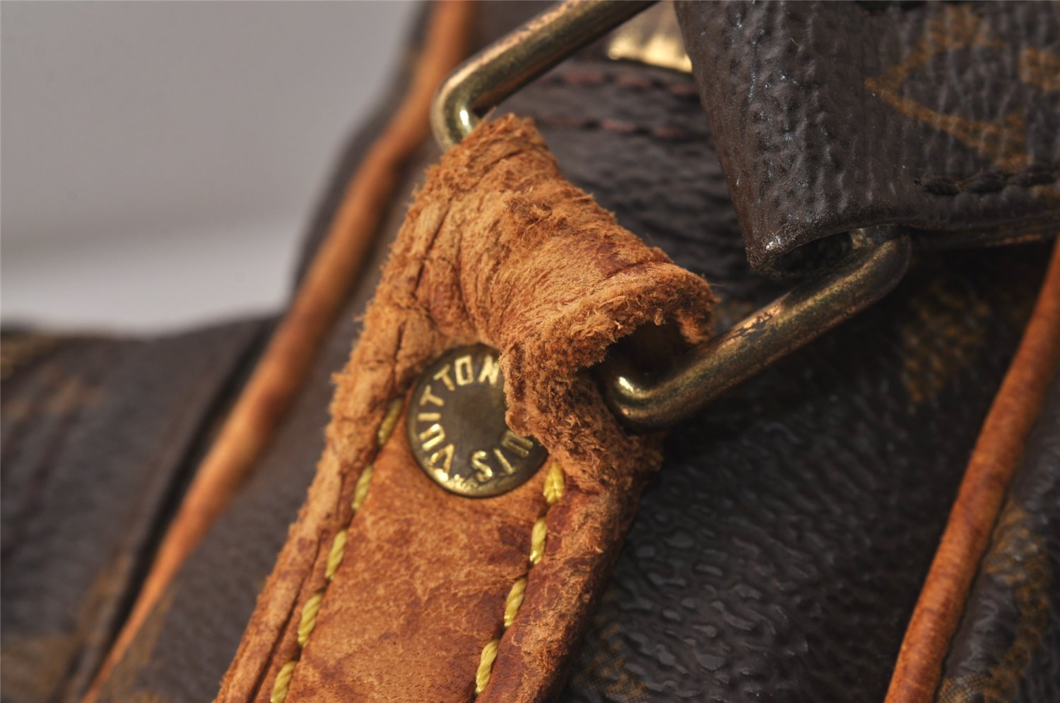 Authentic Louis Vuitton Monogram Amazone Shoulder Cross Bag M45236 LV Junk 4826J