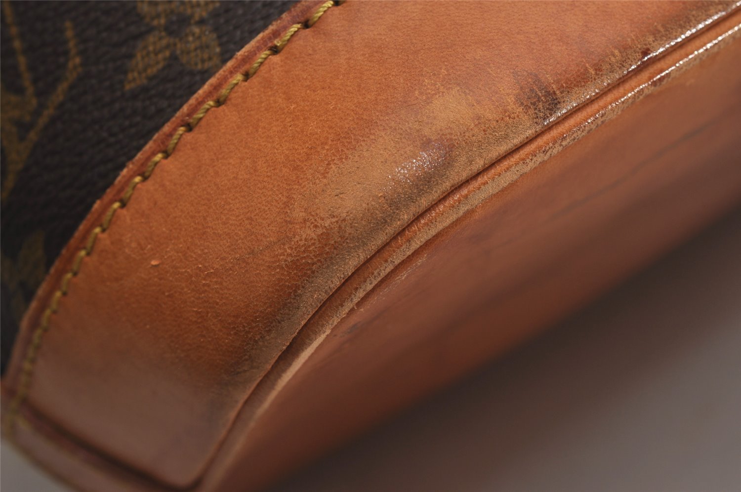 Authentic Louis Vuitton Monogram Alma Hand Bag Purse M51130 LV 4827J