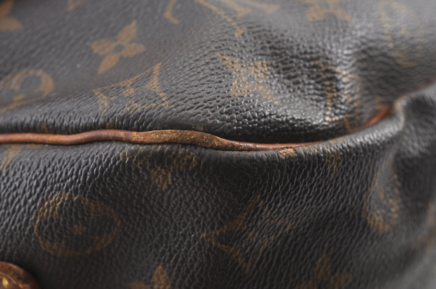 Authentic Louis Vuitton Monogram Saumur 35 Shoulder Cross Bag M42254 LV 4832H