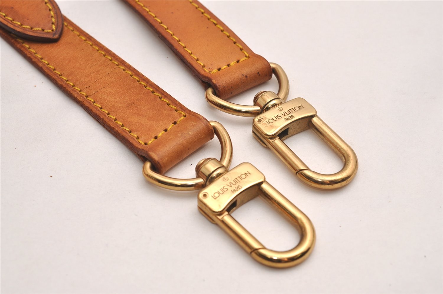 Authentic Louis Vuitton Leather Shoulder Strap Beige 40.2-47.2