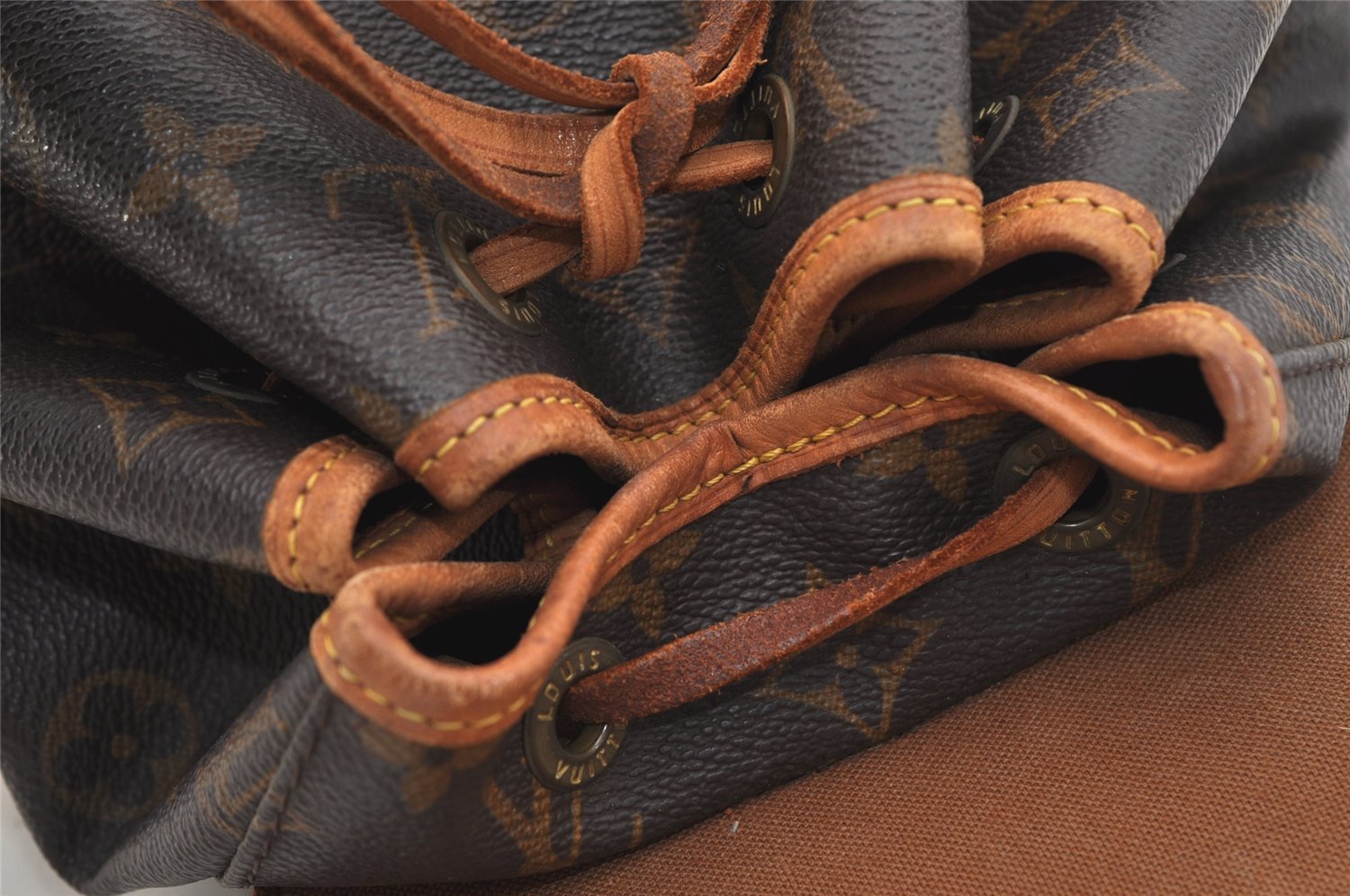 Authentic Louis Vuitton Monogram Montsouris MM Backpack M51136 LV 4840J