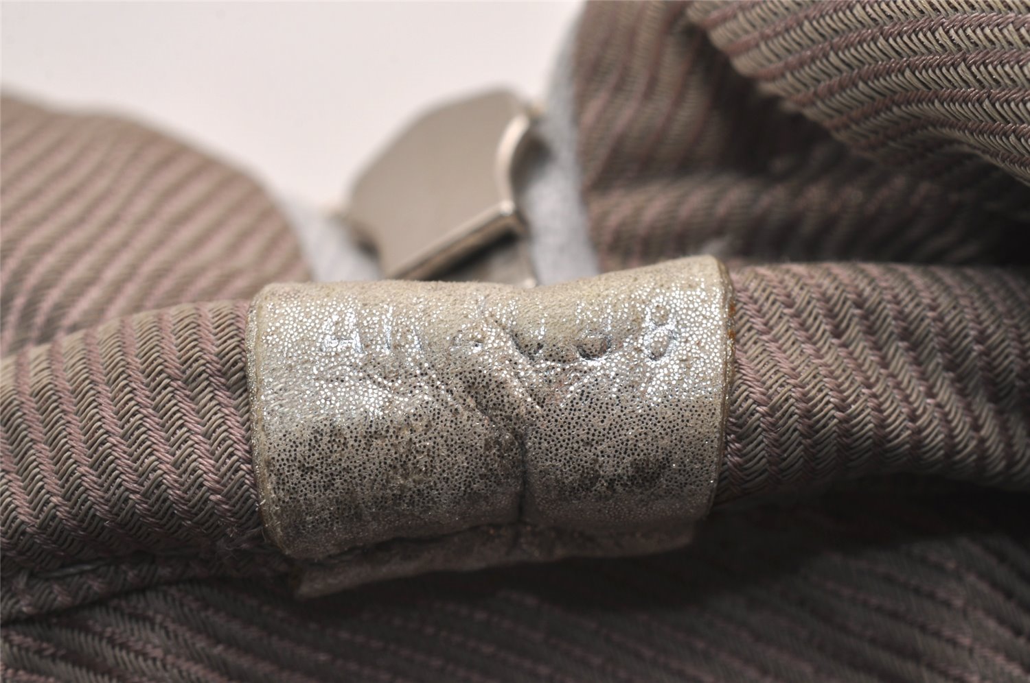 Authentic Louis Vuitton Monogram Shimmer Comete Hand Bag Silver M95817 LV 4851J