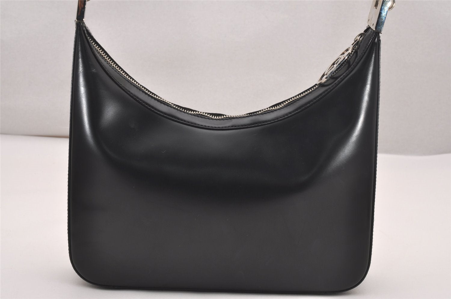 Authentic GUCCI Vintage Shoulder Hand Bag Purse Leather 0013812 Black 4854J