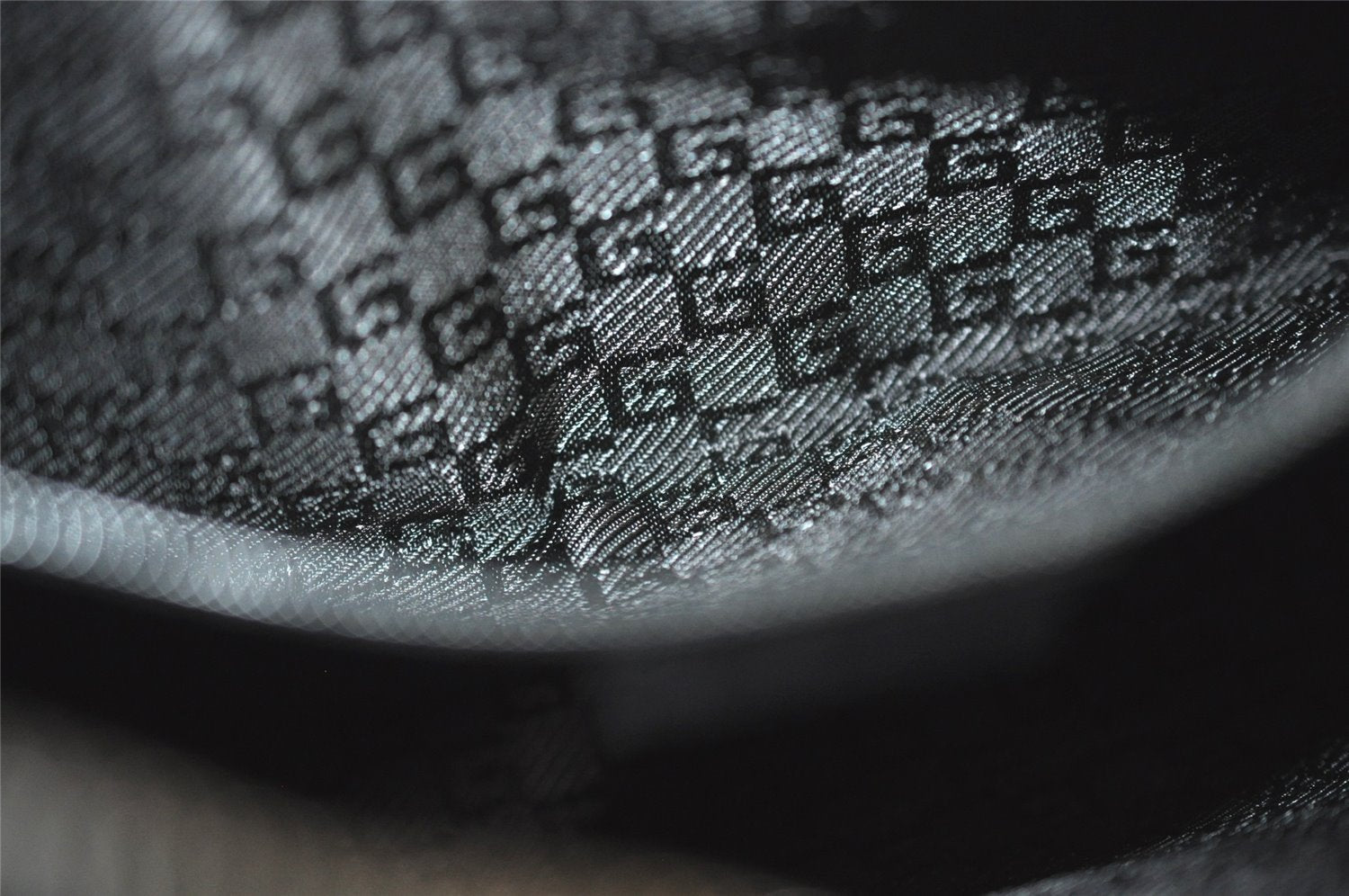 Authentic GUCCI Vintage Shoulder Hand Bag Purse Leather 0013812 Black 4854J