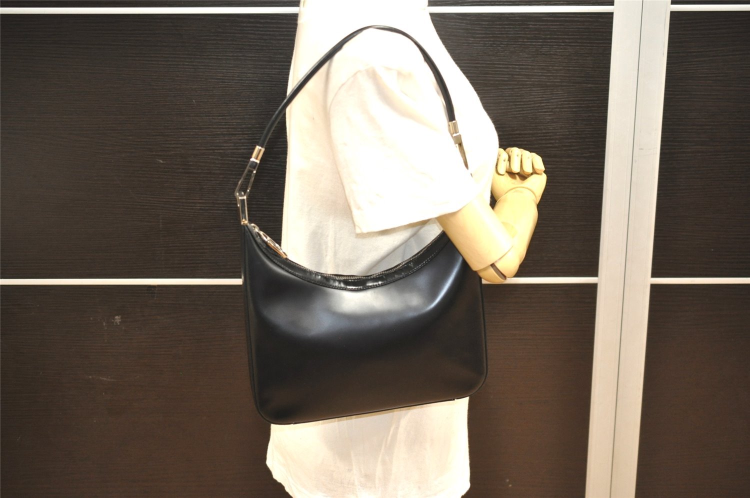 Authentic GUCCI Vintage Shoulder Hand Bag Purse Leather 0013812 Black 4854J