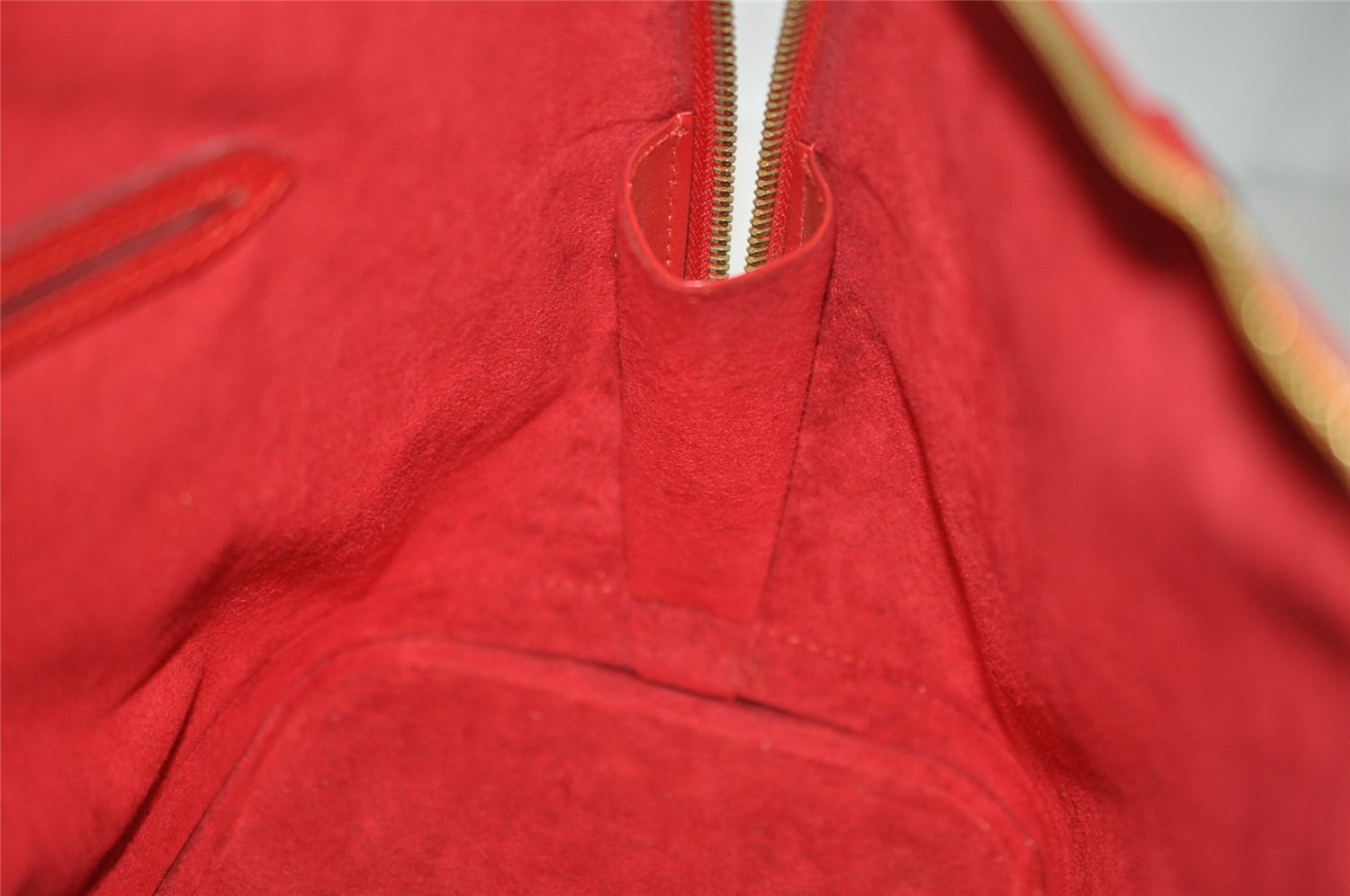 Authentic Louis Vuitton Epi Alma PM Hand Bag Red M52147 LV 4859I