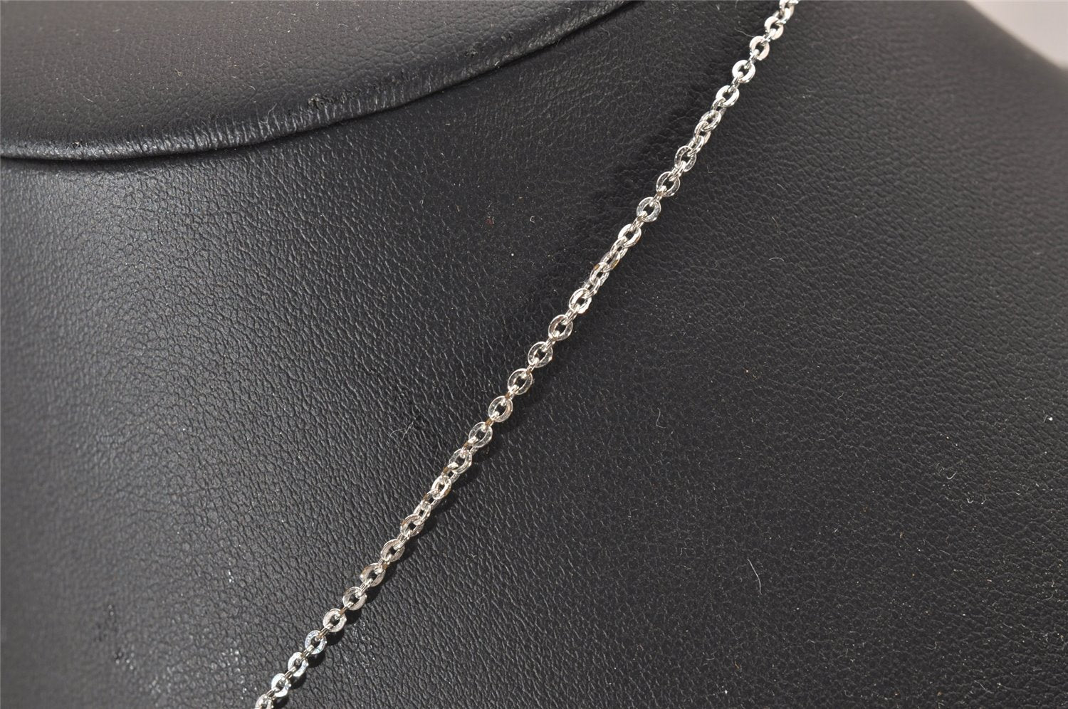 Authentic Christian Dior Silver Tone Chain Pendant Necklace CD 4859J