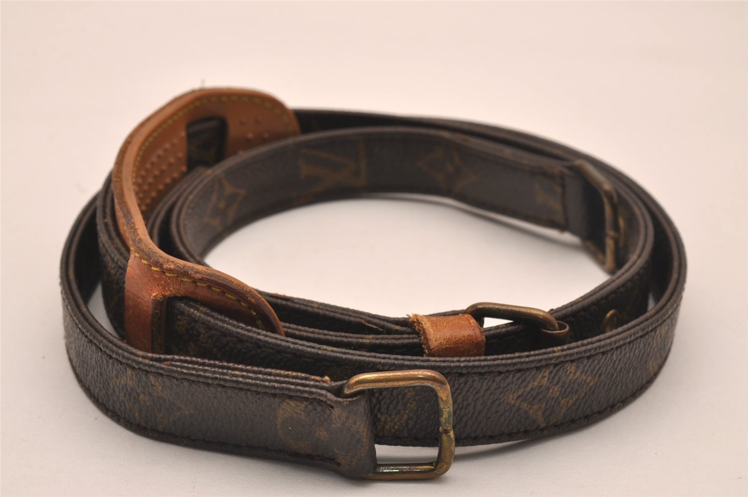 Authentic Louis Vuitton Monogram Shoulder Strap 42.9-50.4