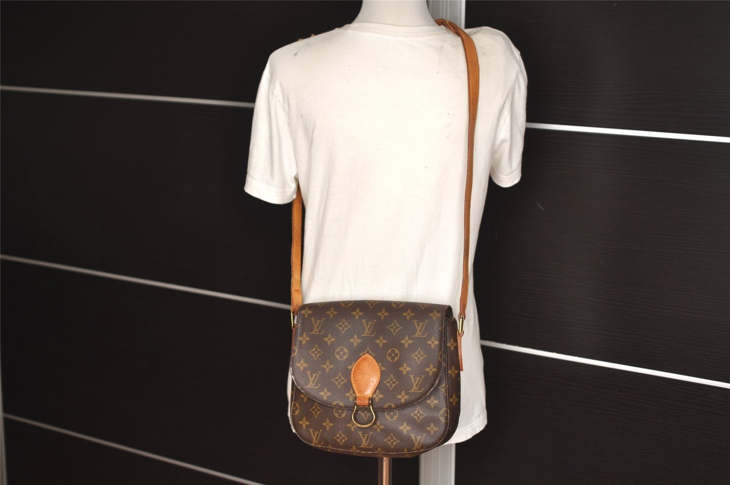 Authentic Louis Vuitton Monogram Saint Cloud GM M51242 Shoulder Cross Bag 4865J