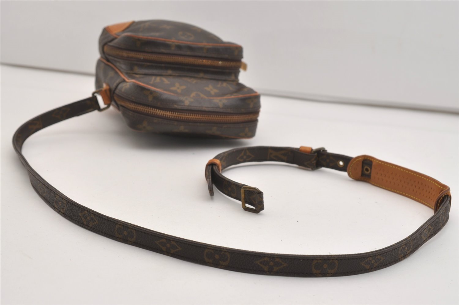 Authentic Louis Vuitton Monogram Amazone Shoulder Cross Bag M45236 Junk 4867J