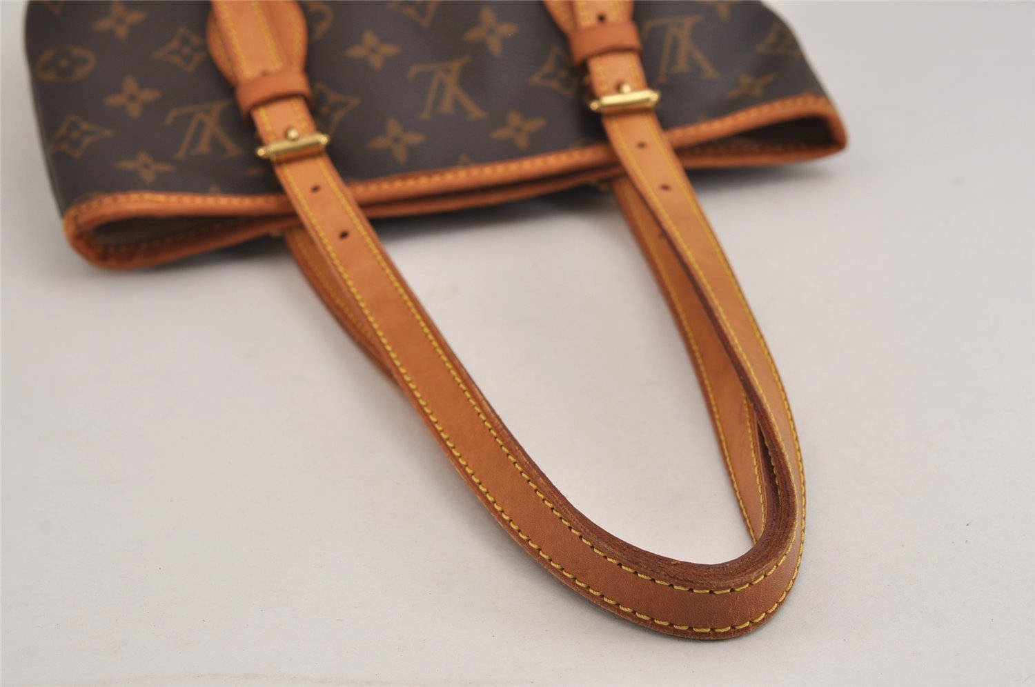 Authentic Louis Vuitton Monogram Bucket PM Shoulder Tote Bag M42238 LV 4869J