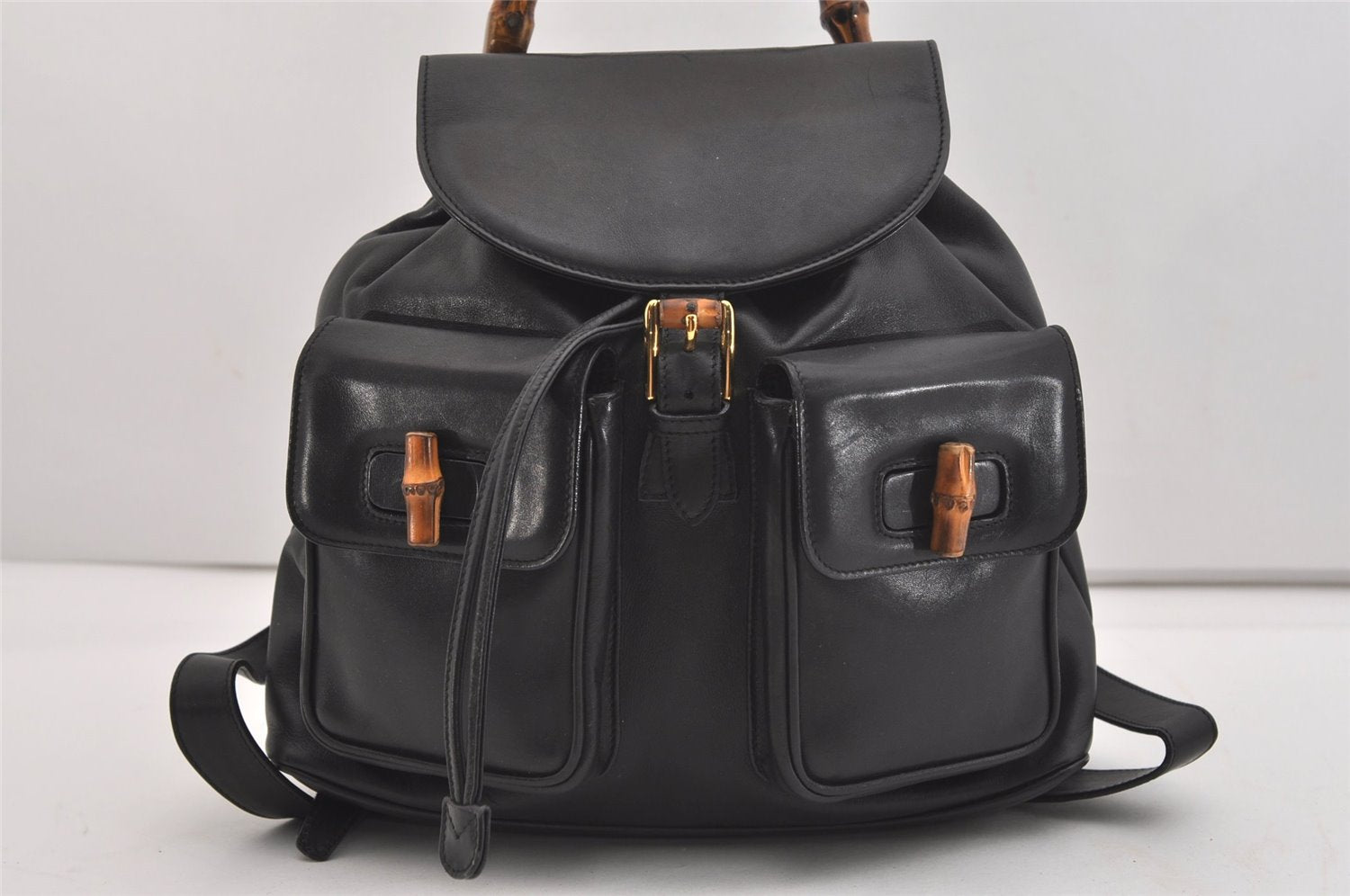 Authentic GUCCI Vintage Bamboo Drawstring Backpack Purse Leather Black 4870J