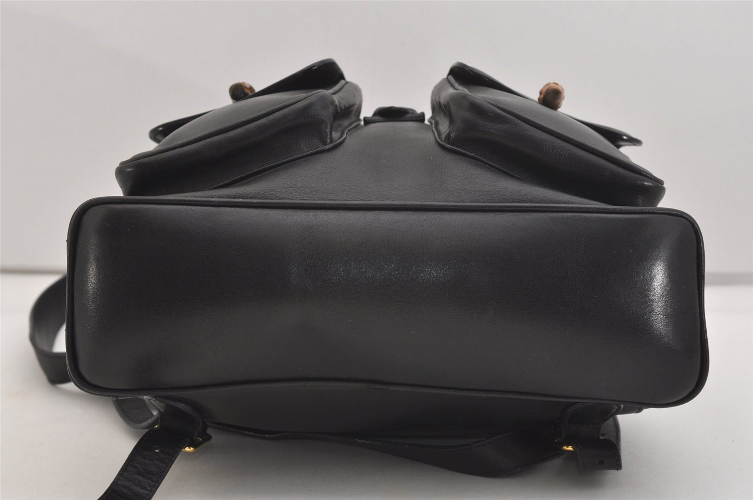 Authentic GUCCI Vintage Bamboo Drawstring Backpack Purse Leather Black 4870J