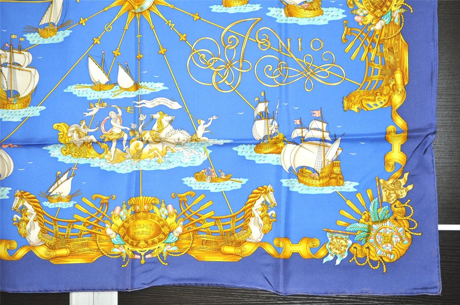 Authentic HERMES Carre 90 Scarf 