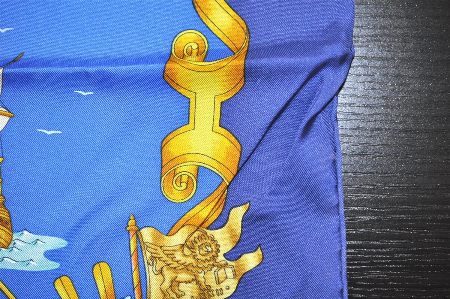 Authentic HERMES Carre 90 Scarf 