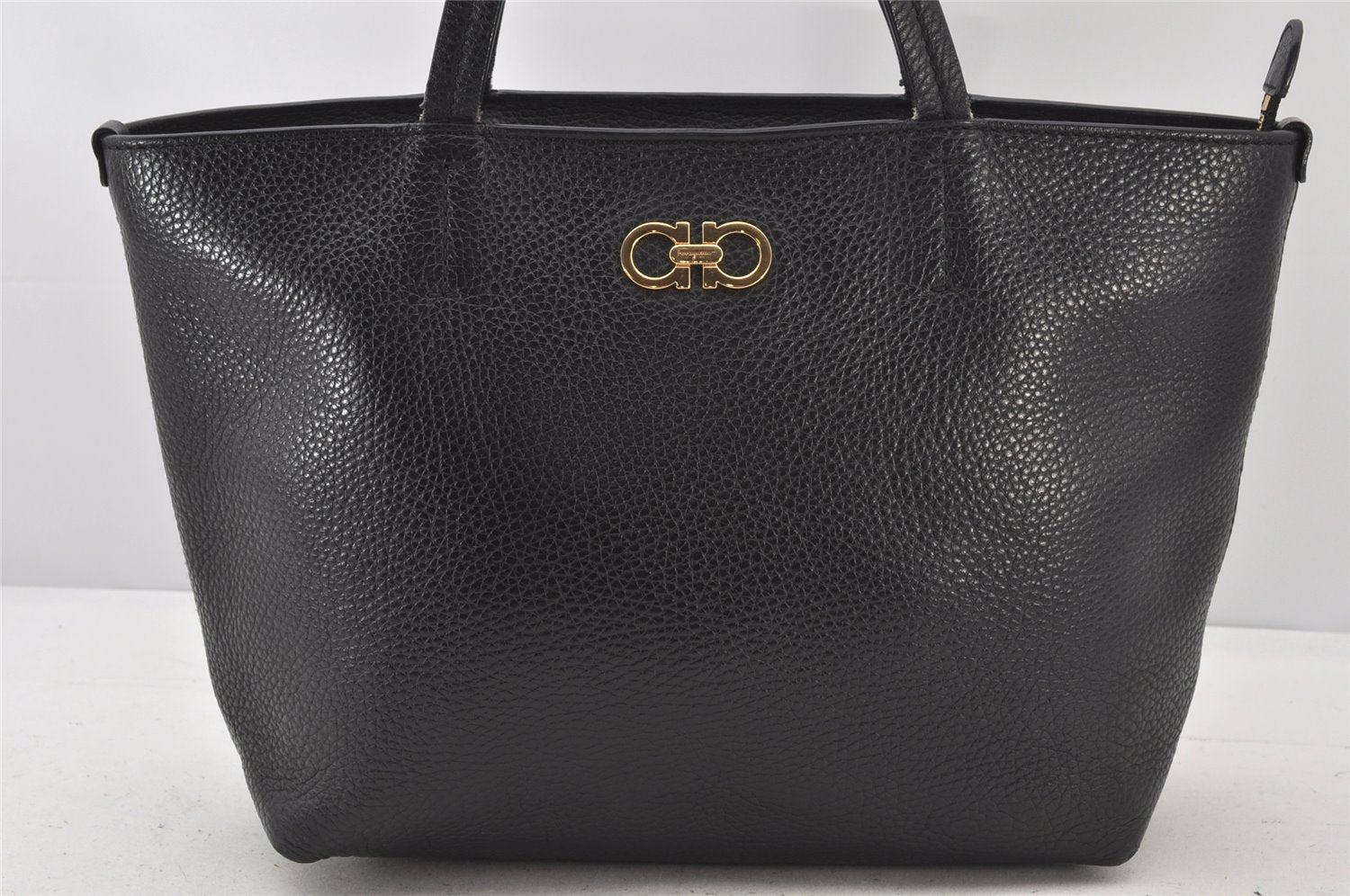 Authentic Salvatore Ferragamo Gancini Leather Tote Hand Bag Black 4895K