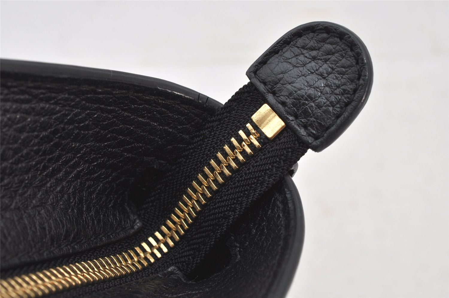 Authentic Salvatore Ferragamo Gancini Leather Tote Hand Bag Black 4895K